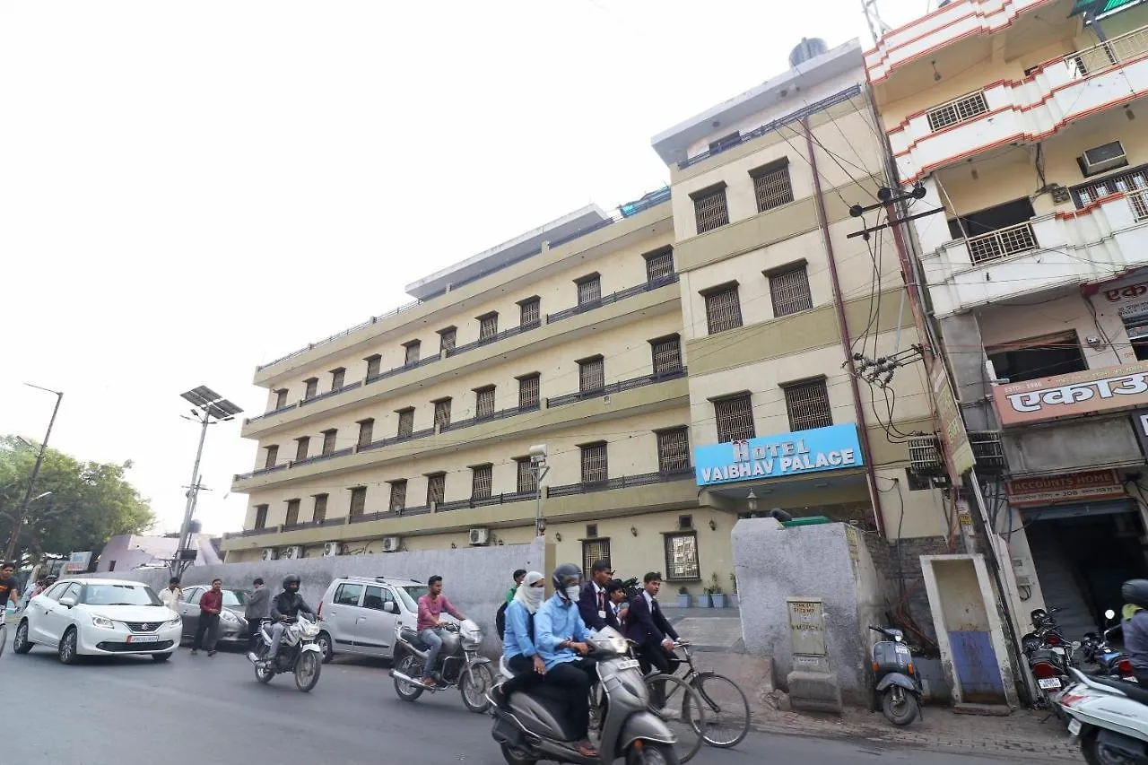 Hotel Oyo 24951 Vaibhav Palace Agra