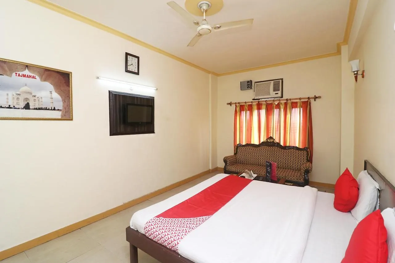 Oyo 24951 Vaibhav Palace Agra  3*, Agra (Uttar Pradesh)