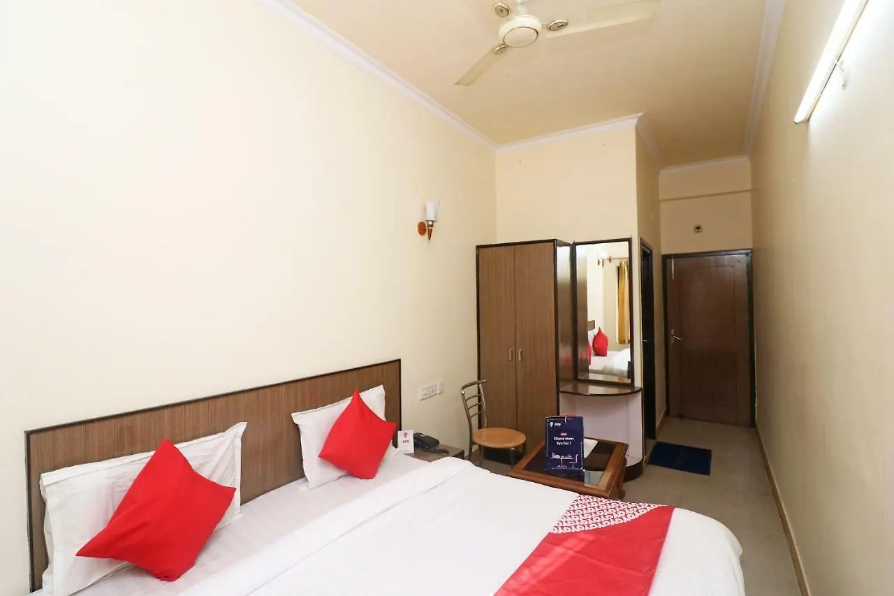 *** Hotel Oyo 24951 Vaibhav Palace Agra  India