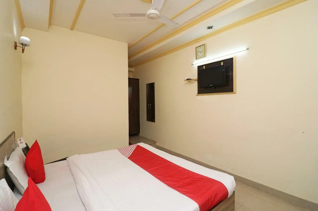 Oyo 24951 Vaibhav Palace Agra  3*, Agra (Uttar Pradesh) India