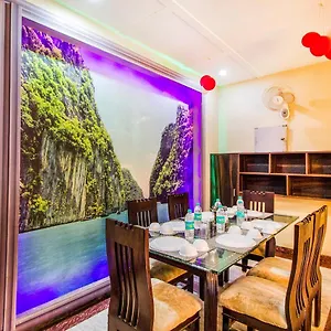 Hotel Fabhotel Maniram Palace, Agra (Uttar Pradesh)