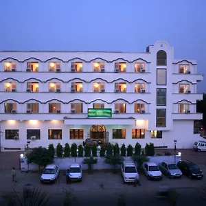 Hotel Chanakaya, Agra (Uttar Pradesh)